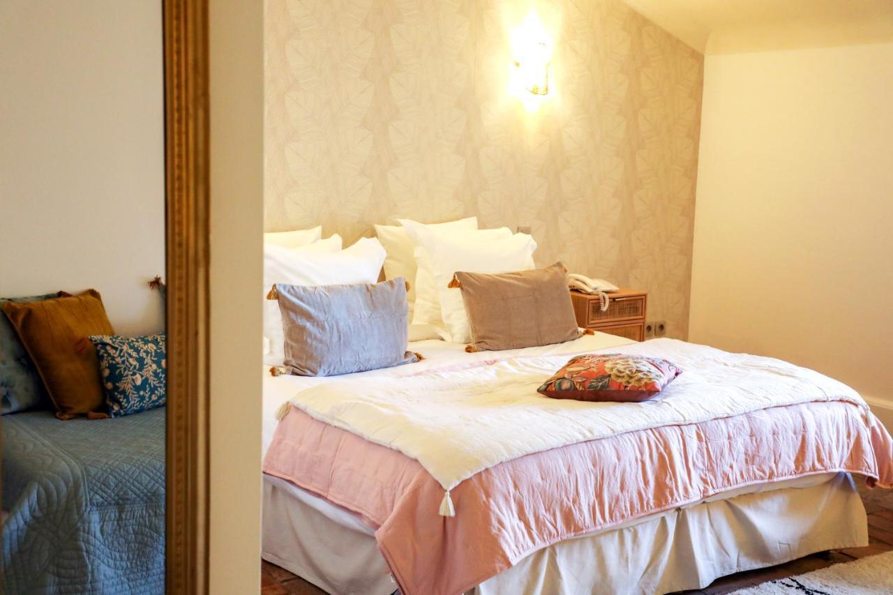 Chateau De Roussan Hotel 4*