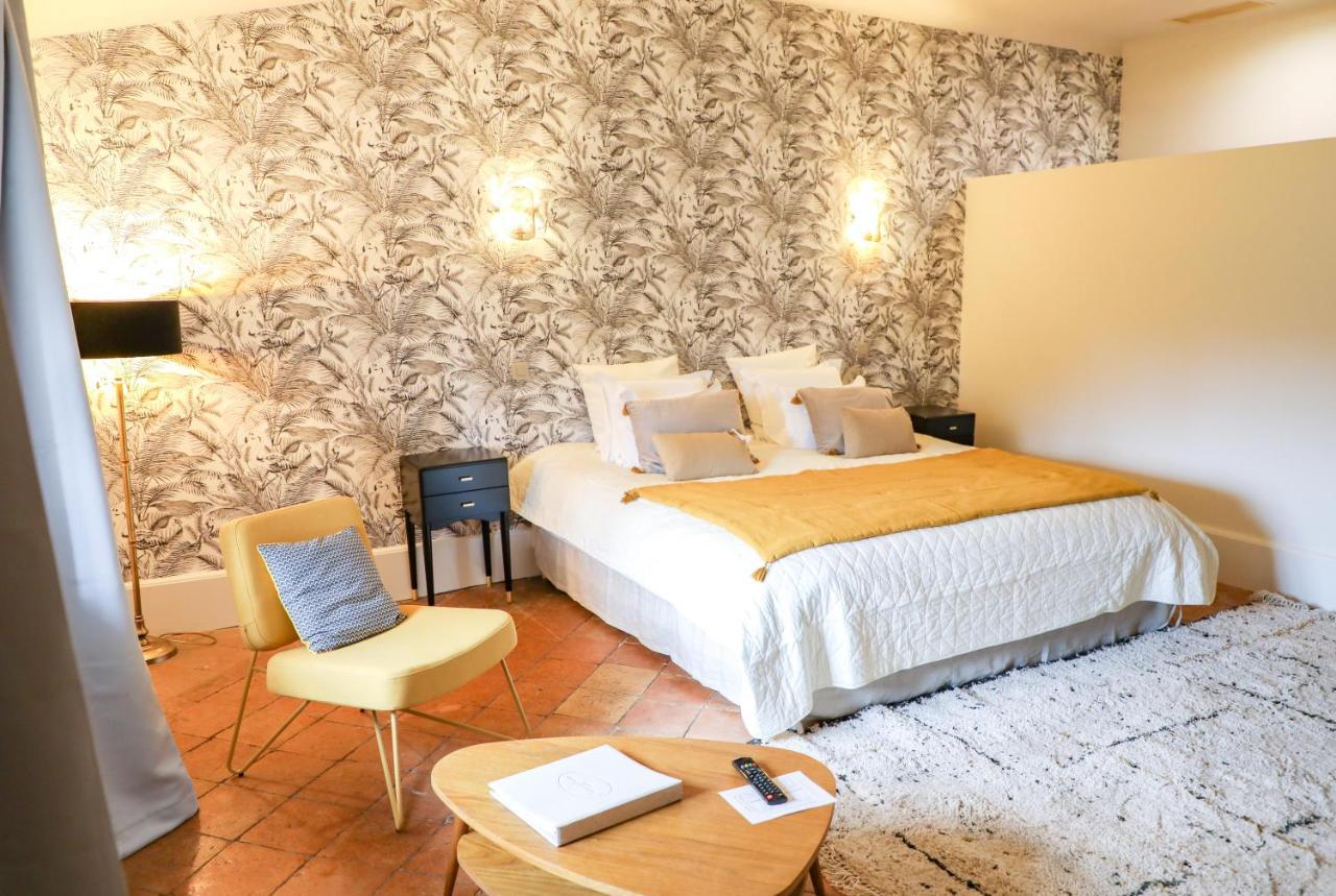 Chateau De Roussan Hotel 4*