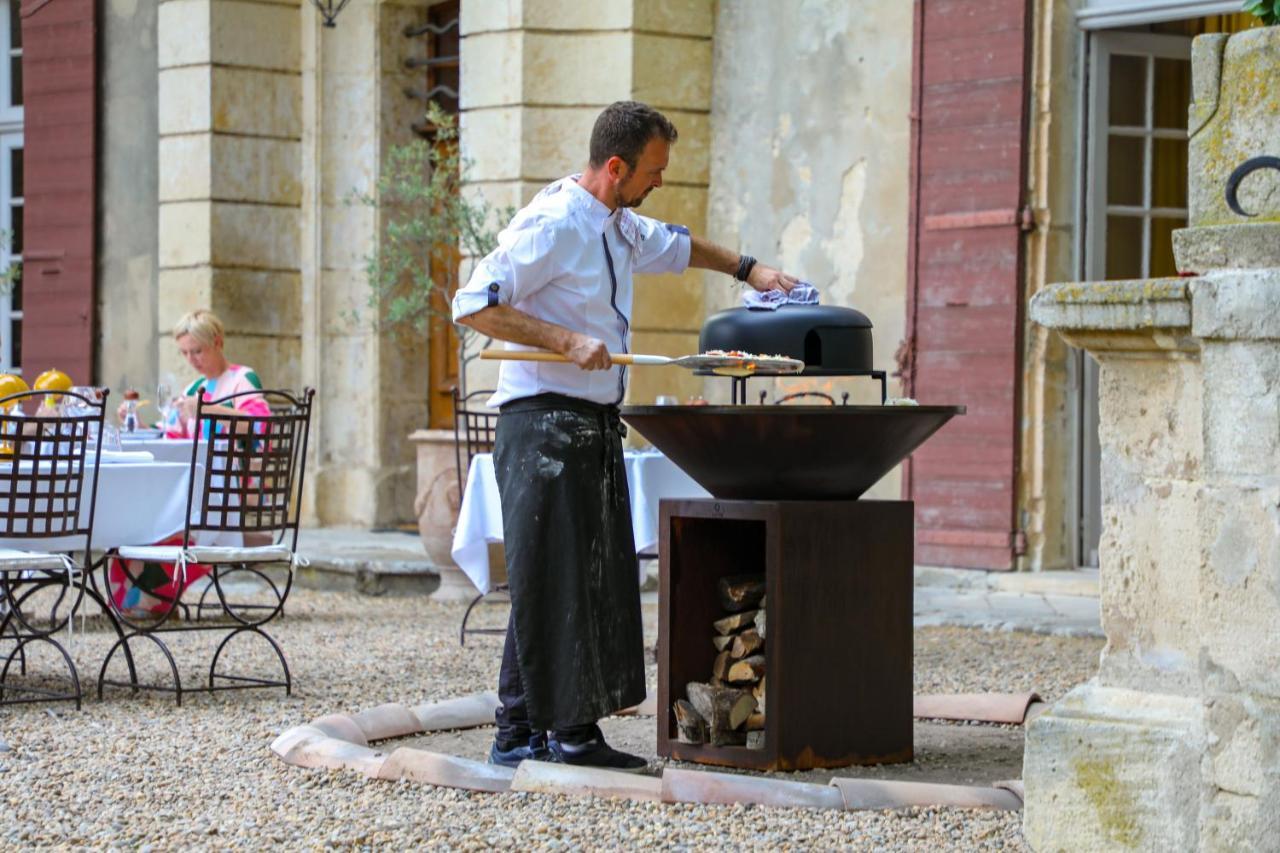 Hotel Chateau De Roussan