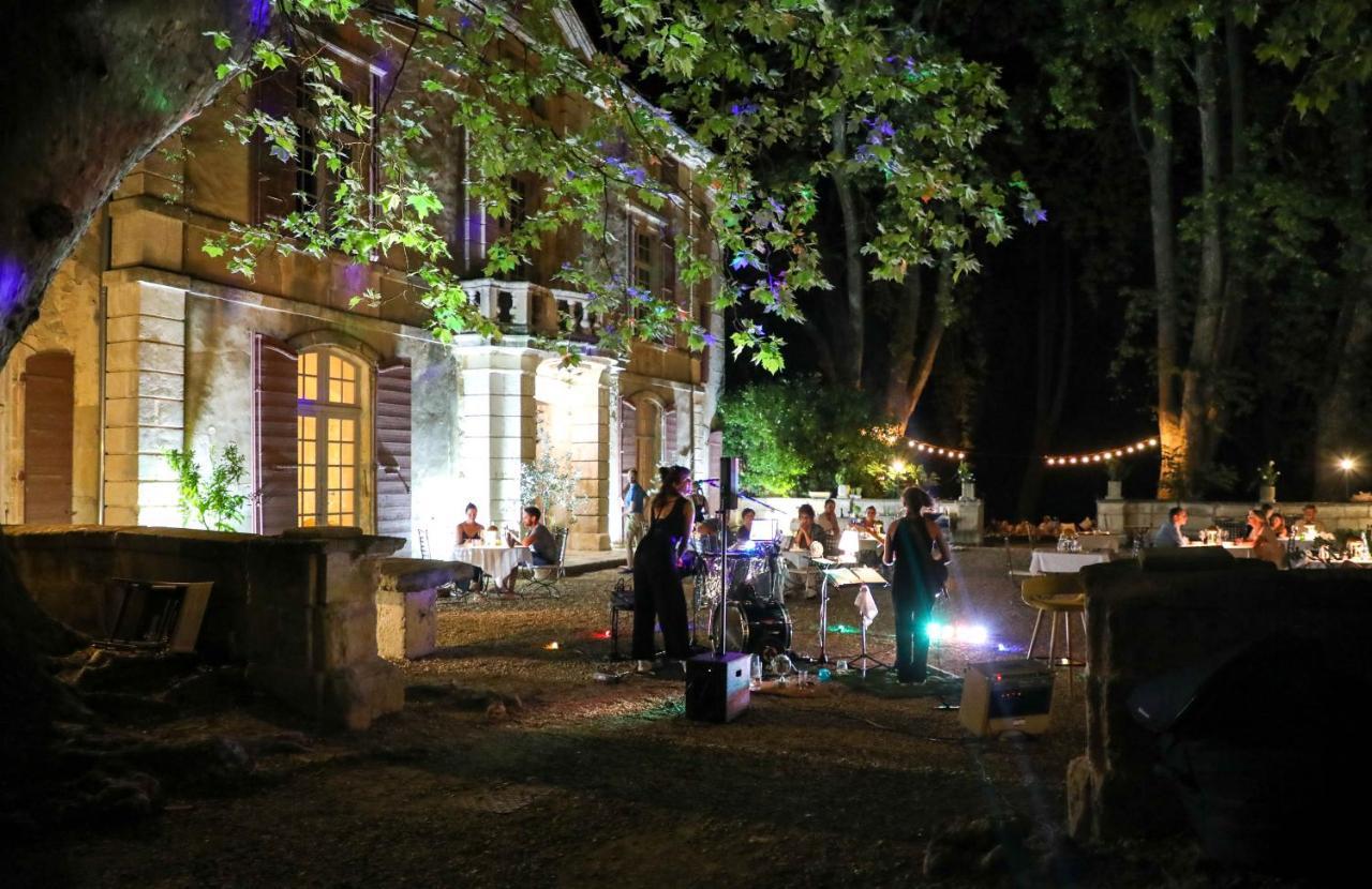 Hotel Chateau De Roussan