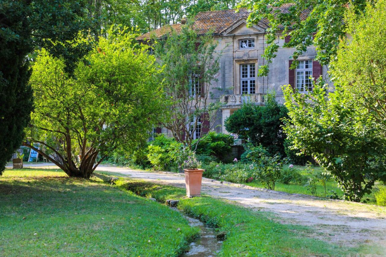 Hotel Chateau De Roussan
